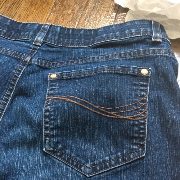 Size 10 jeans - Picture 5 of 5